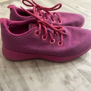Bloom Pink Wool Allbirds Treerunners Purple-Pink - Child’s size 2 (Y2)